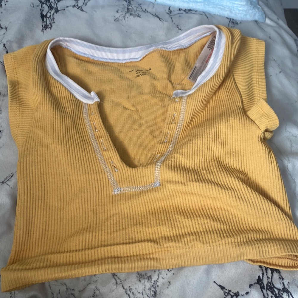The shirt didn’t really fit me, and instead of returning it I wanted to share it